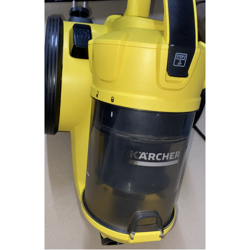 Kärcher VC 3 Aspirateur 700 W, 1.198-125.0