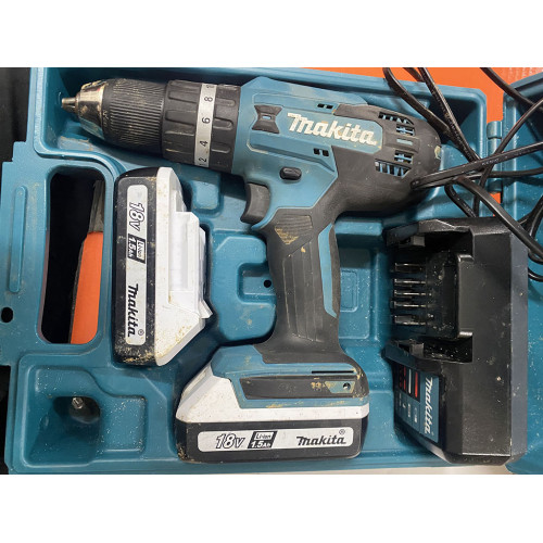Makita HP488DWE Perceuse visseuse a percussion 2x akku 18V/1,5Ah