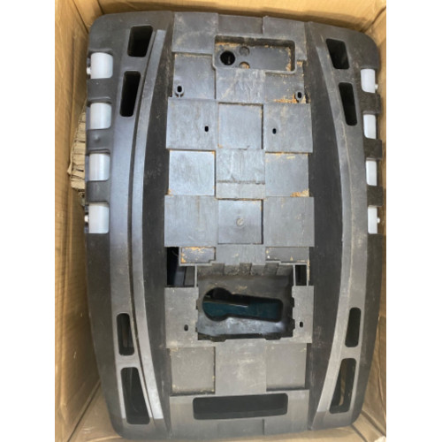 Makita UD2500 BROYEUR (2500W/67l)
