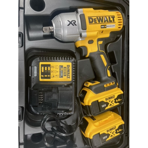 DeWALT DCF899P2 Visseuse a chocs 18V 1/2"(950 Nm/2x5,0Ah) Tstak