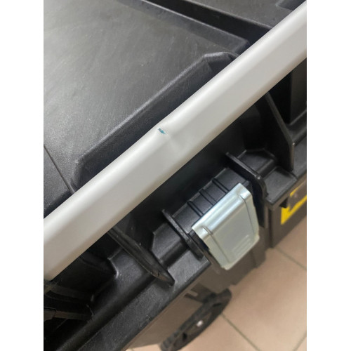 VENTE D'OCCASION Stanley FMST1-75531 FatMax Coffre a outils, 240 l POIGNÉE ENDOMMAGÉE!!