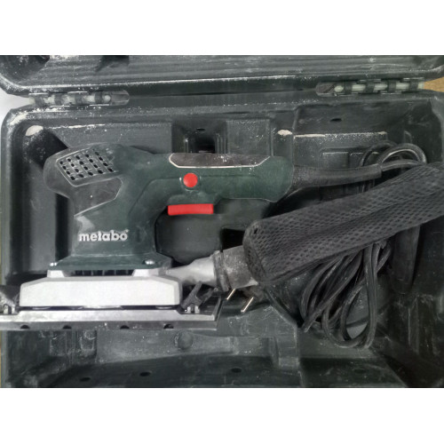 PROMO Metabo SR 2185 ponceuse vibrante 210 W 184×92 mm avec coffret UTILISÉE APRES SERVICE