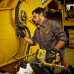 DeWALT DCGG571M1 Pompe a graisse 690 bar XR (1x 4,0Ah/18V)