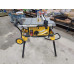 DeWALT DWE7492S – Scie sur table avec support mobile pour des coupes précises